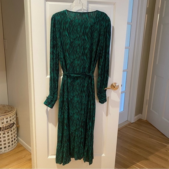 Karen Britchick x The Drop Green & Black Zebra Midi Long sleeve Dress Si… - Picture 8 of 11
